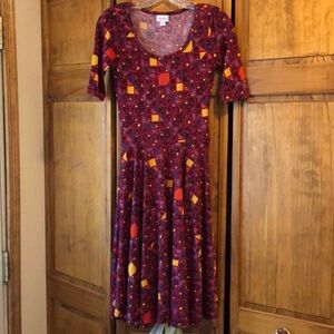 Lularoe Dress XS Nicole Burgundy Geometric